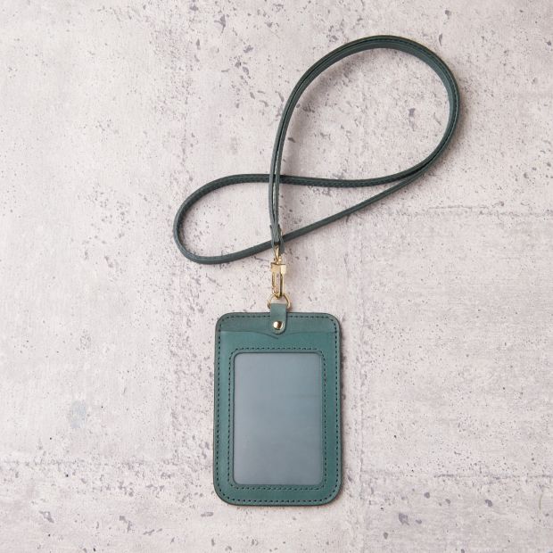 直式證件夾 NS ID Holder ／ 墨綠 Dark Green